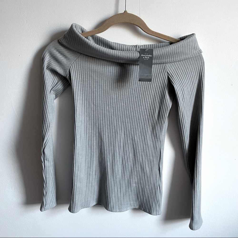 NWT Abercrombie Long Sleeve Top